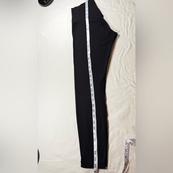 lululemon athletica Black High-Waisted Leggings - Picture 4 of 5